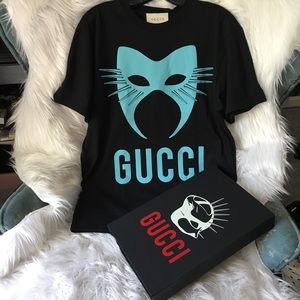 Online exclusive Gucci Manifesto Oversize T-Shirt